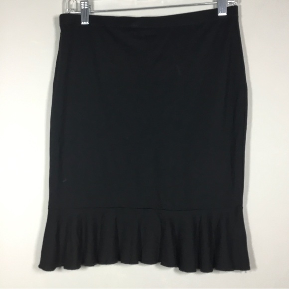 Black versatile stretchy skirt elastic waist ruffle hem waist 15” mini size L - Picture 1 of 5
